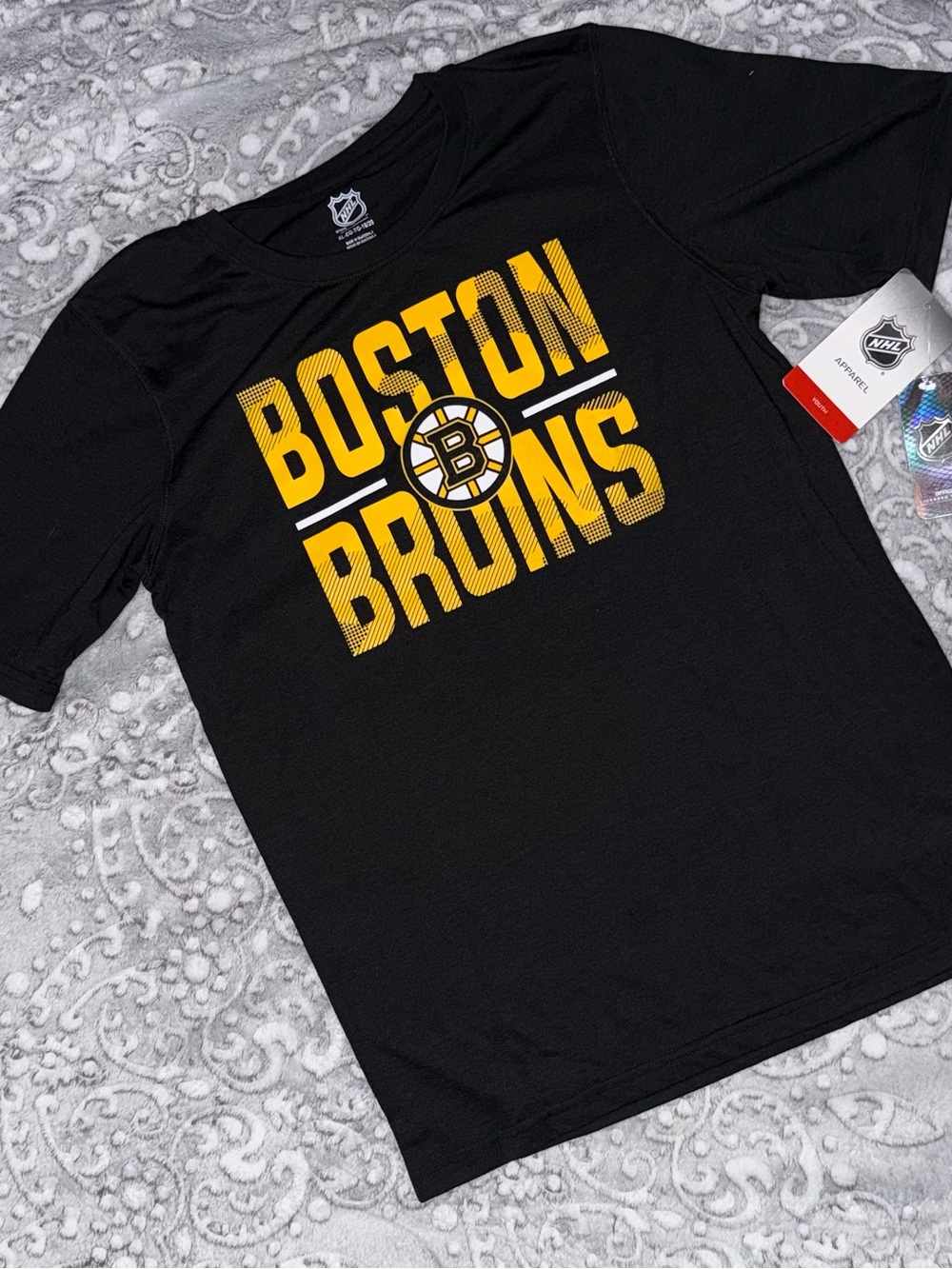 Boston Bruins NHL Youth XL T-Shirt — NWT